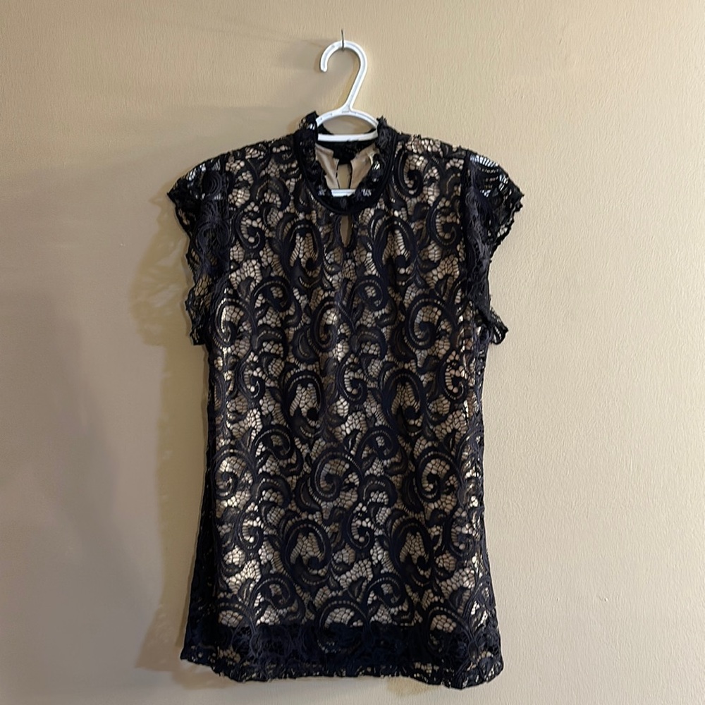 Black lace w/nude underlay/ keyhole neckline/ dainty button loop closure/ XL
